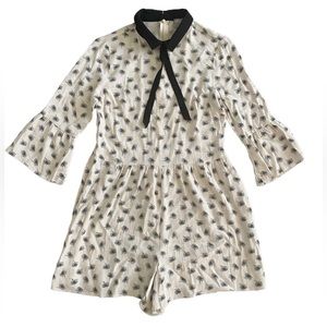 NWOT Daisy Pattern Romper size 6